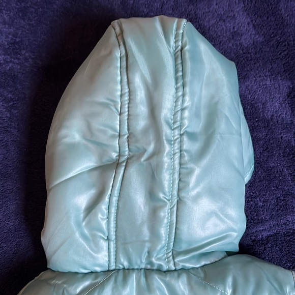 DKNY 4T Hoodie Vest Girls Green - Picture 7 of 8